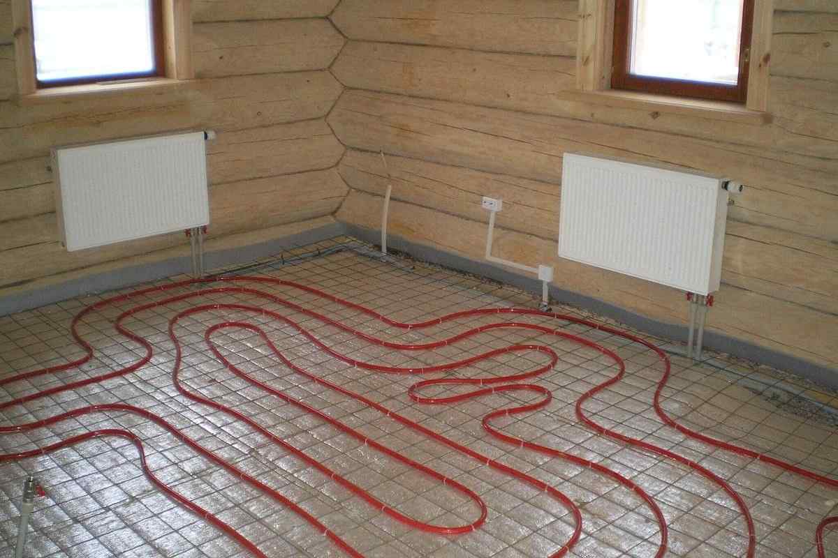Як зробити теплу підлогу в дерев 'яному будинку