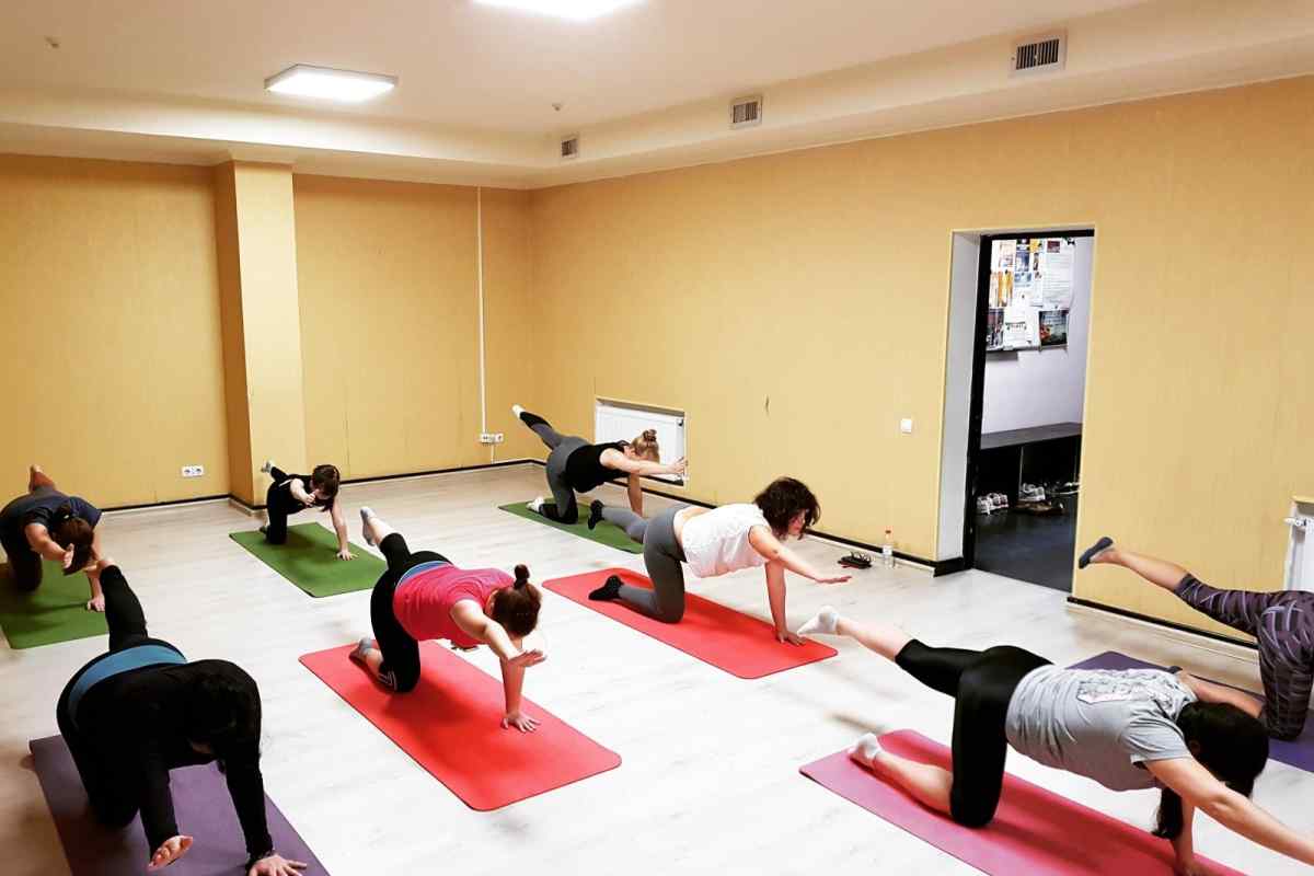 Як відкрити йога-центр