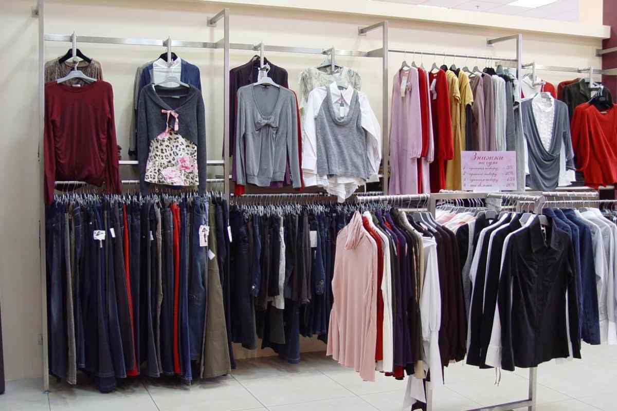 Як відкрити магазин-стік одягу