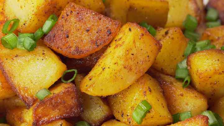 Як краще смажити картоплю