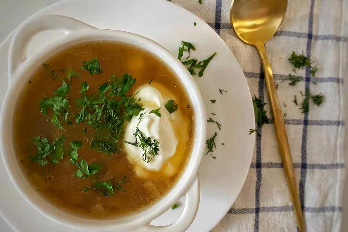 Як зварити суп у горщиках у духовці