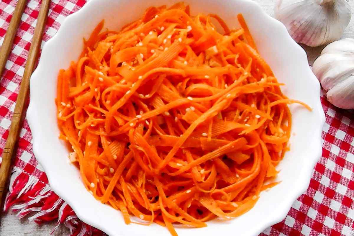 Простий рецепт справжньої моркви по-корейськи