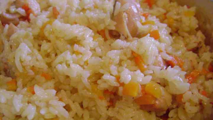 Як приготувати плов з розсипчастим рисом