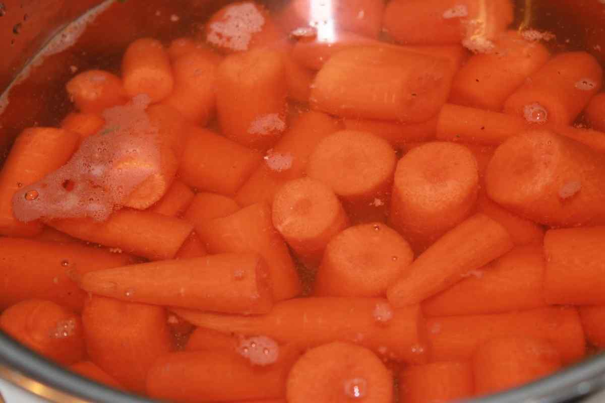 Як варити моркву для салату
