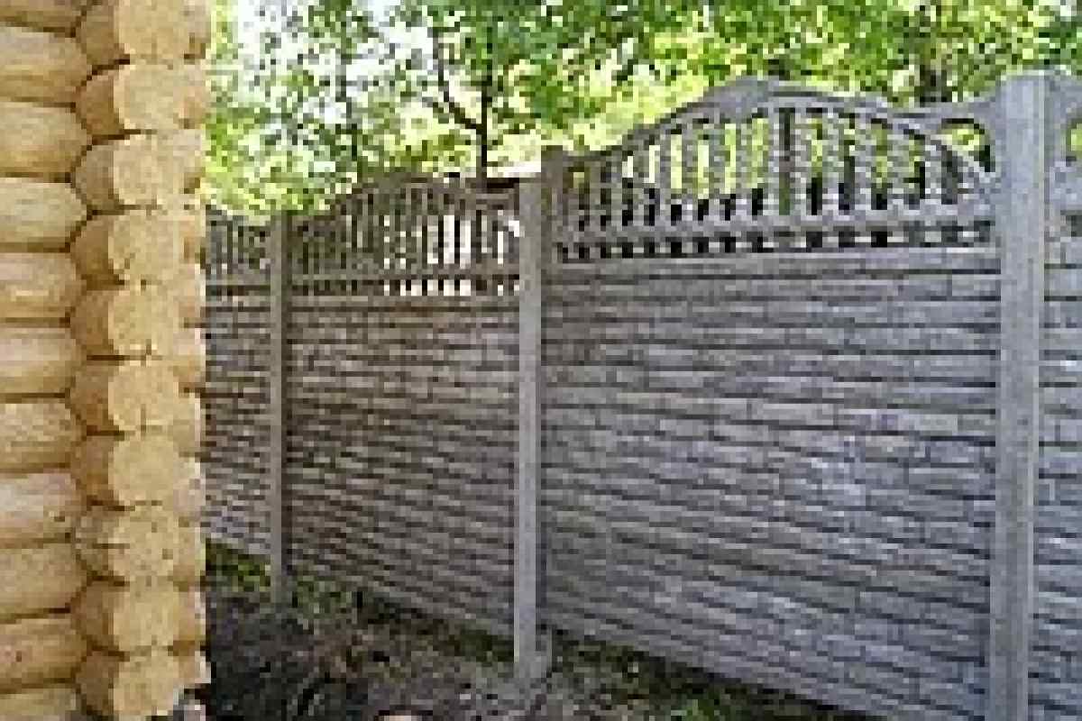 Чим фарбувати бетонний паркан