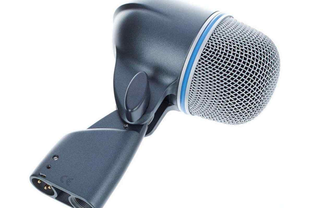 Який мікрофон краще - дротовий або бездротовий
