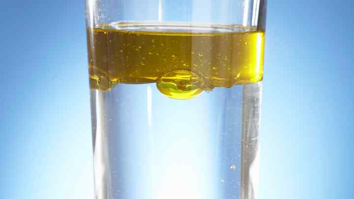 Як відокремити воду від олії