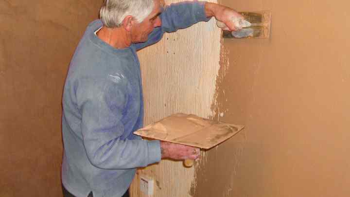 Як штукатурити дерев 'яні стіни