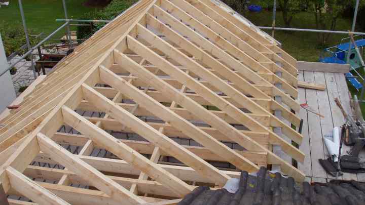 Як побудувати двоматний дах