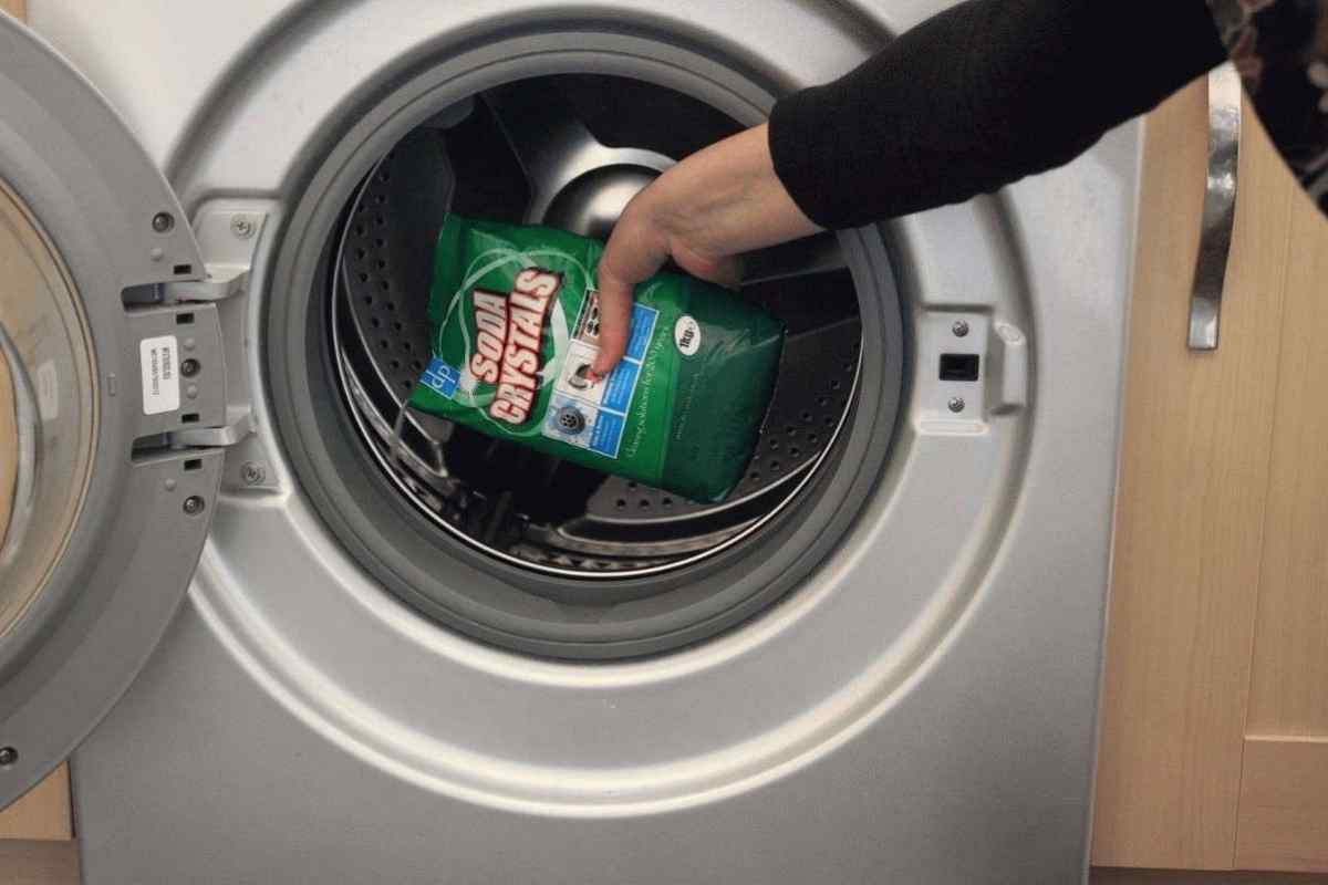 Як позбутися запаху в пральній машині