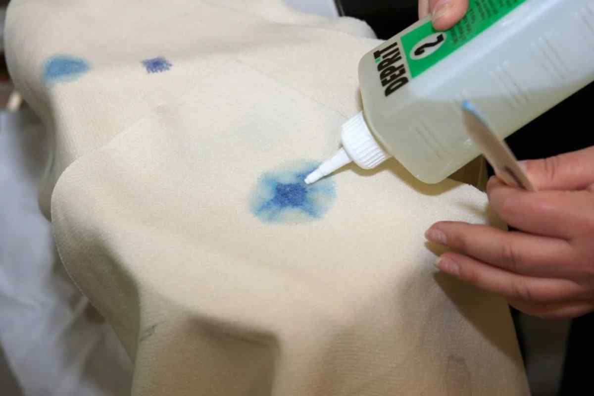 Як вивести фарбу з тканини