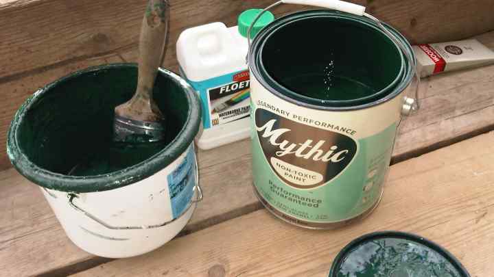 Як очистити водоемульсійну фарбу