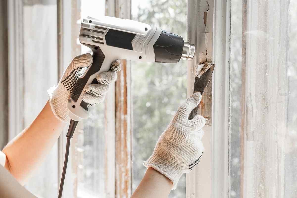 Як очистити вікно від фарби