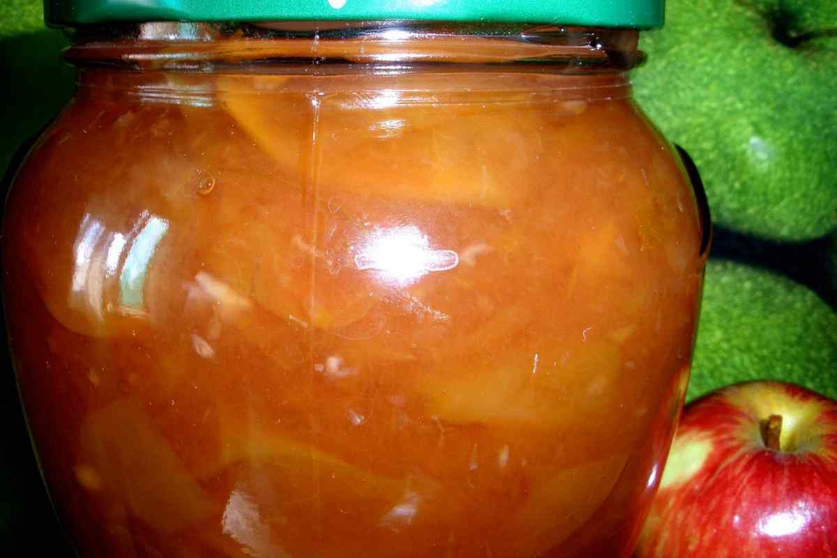 Як приготувати яблучне варення з мигдалем