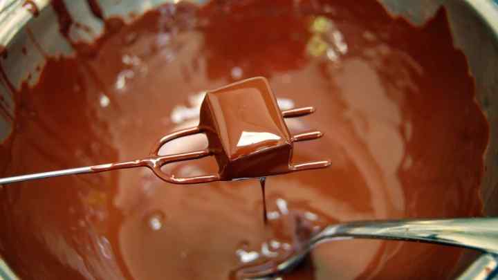 Як зробити рідкий шоколад