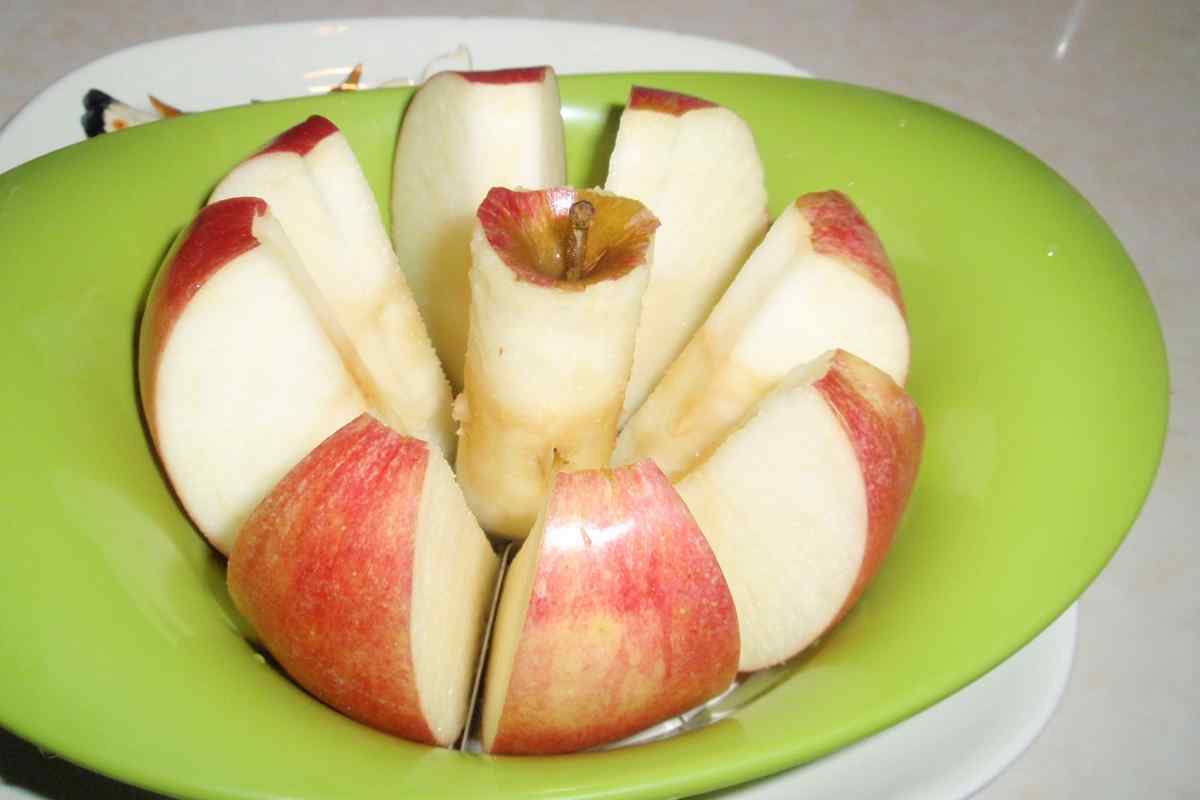 Як робити сечені яблука