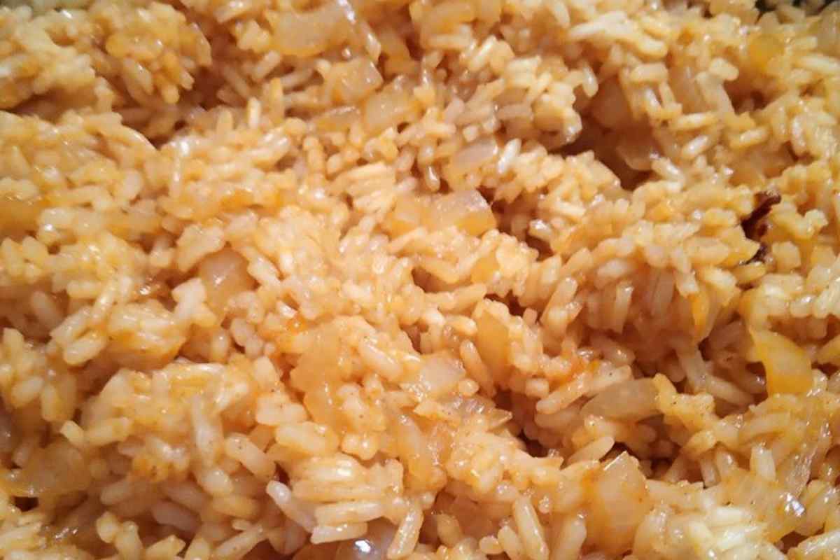 Як приготувати звичайний рис дуже смачно