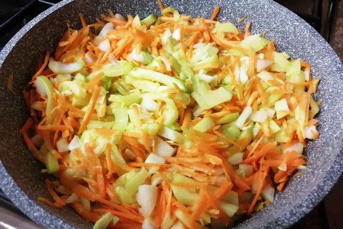 Як приготувати кольорову капусту на сковороді