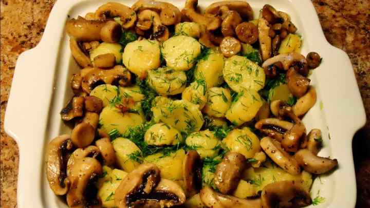 Як приготувати картоплю з грибами в аерогрилі