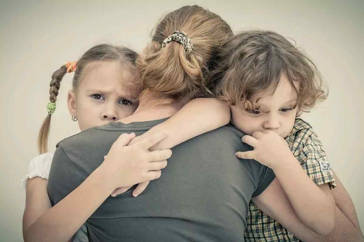 Чим може загрожувати відсутність батьківської любові в дитинстві