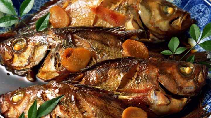 Як приготувати рибу з кедровими горішками