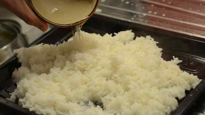 Як відварити рис для суші