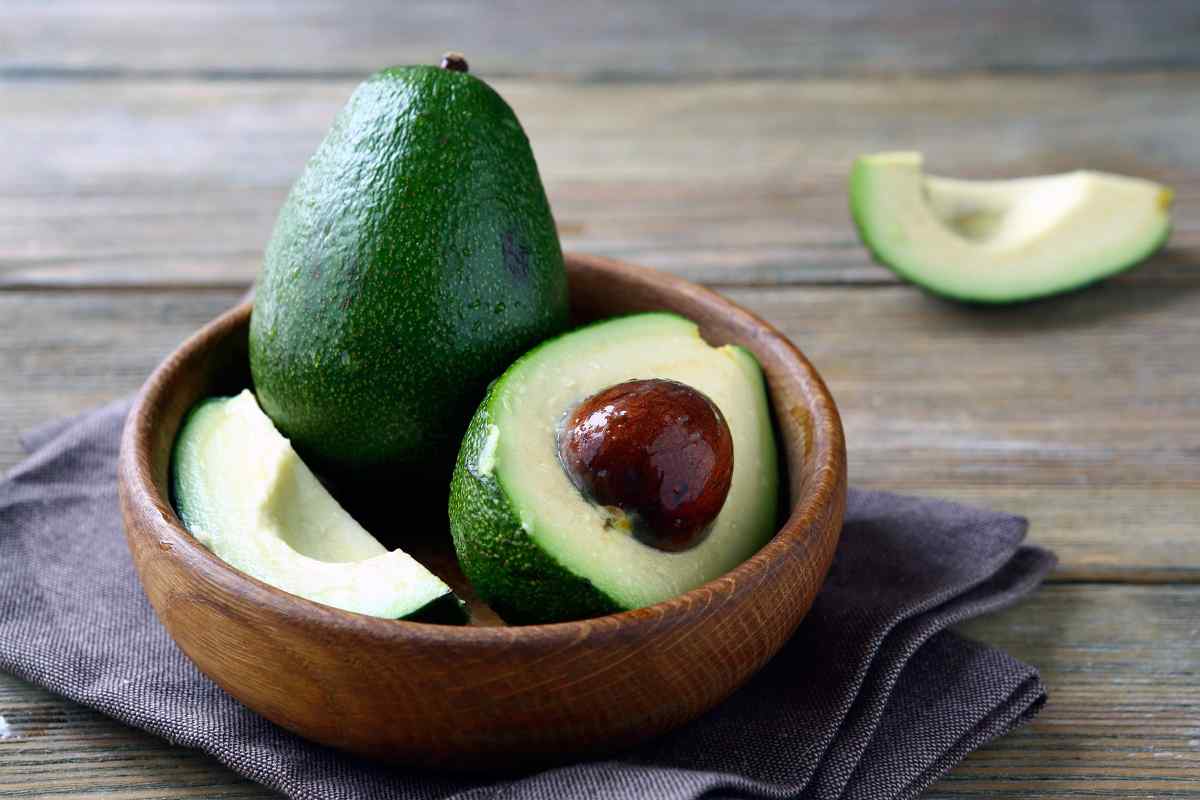 Як зробити, щоб авокадо дозрів