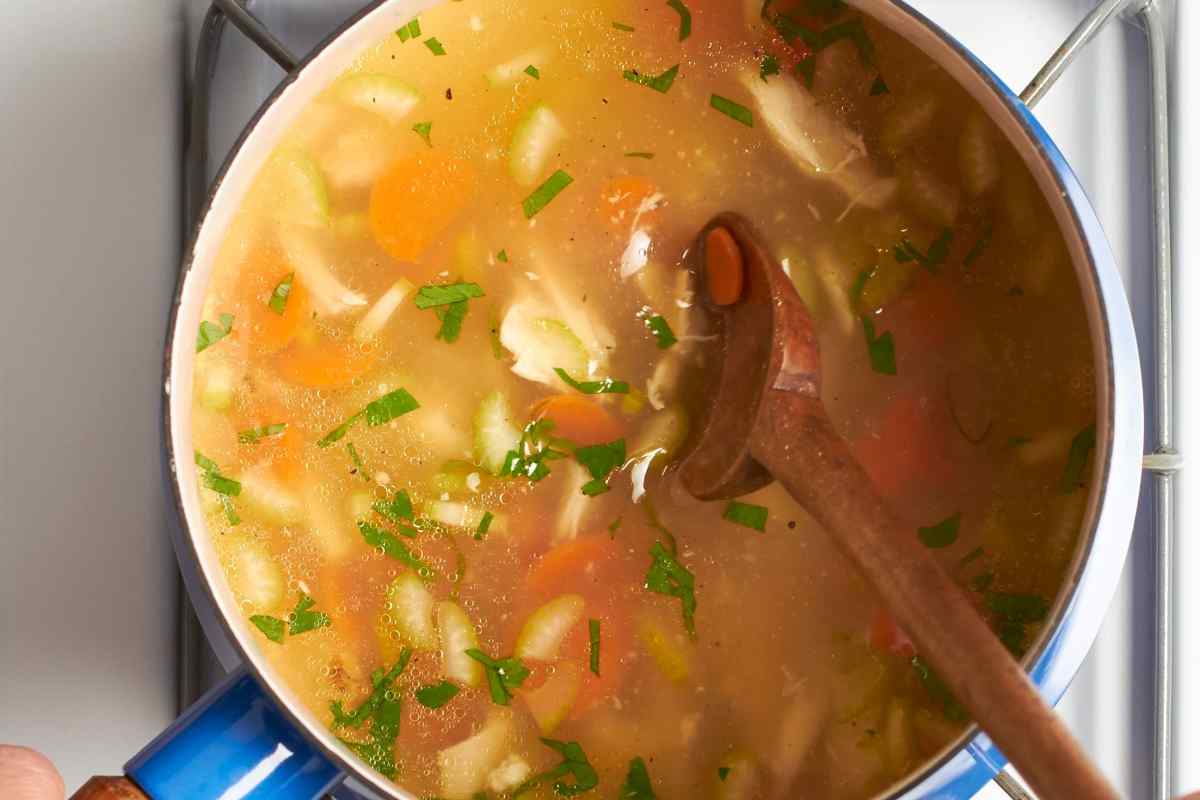 Як врятувати пересолений суп