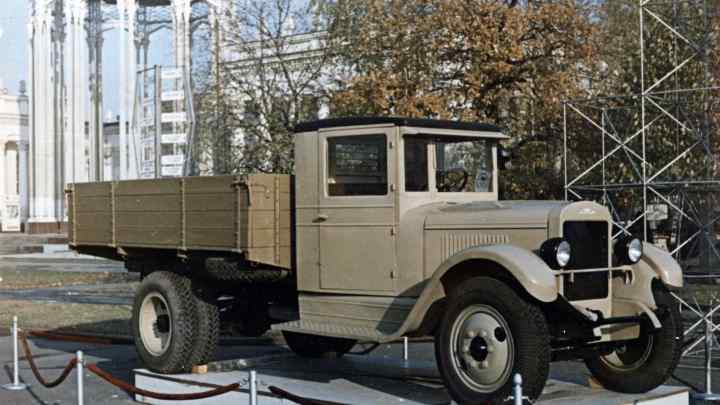 5 культових радянських автомобілів, за які не соромно
