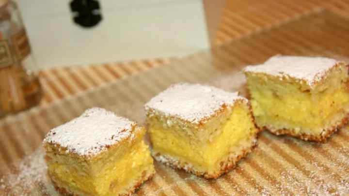 Як приготувати тістечко з лимонною начинкою