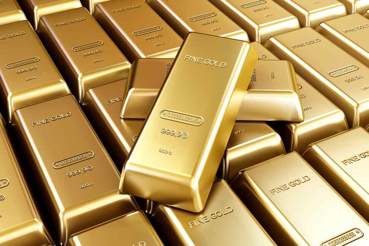 Чому золото падає в ціні