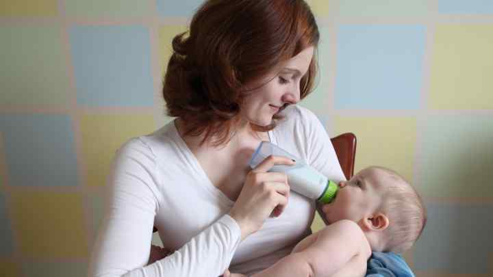 Застій молока при грудному вигодовуванні: причини, методи боротьби