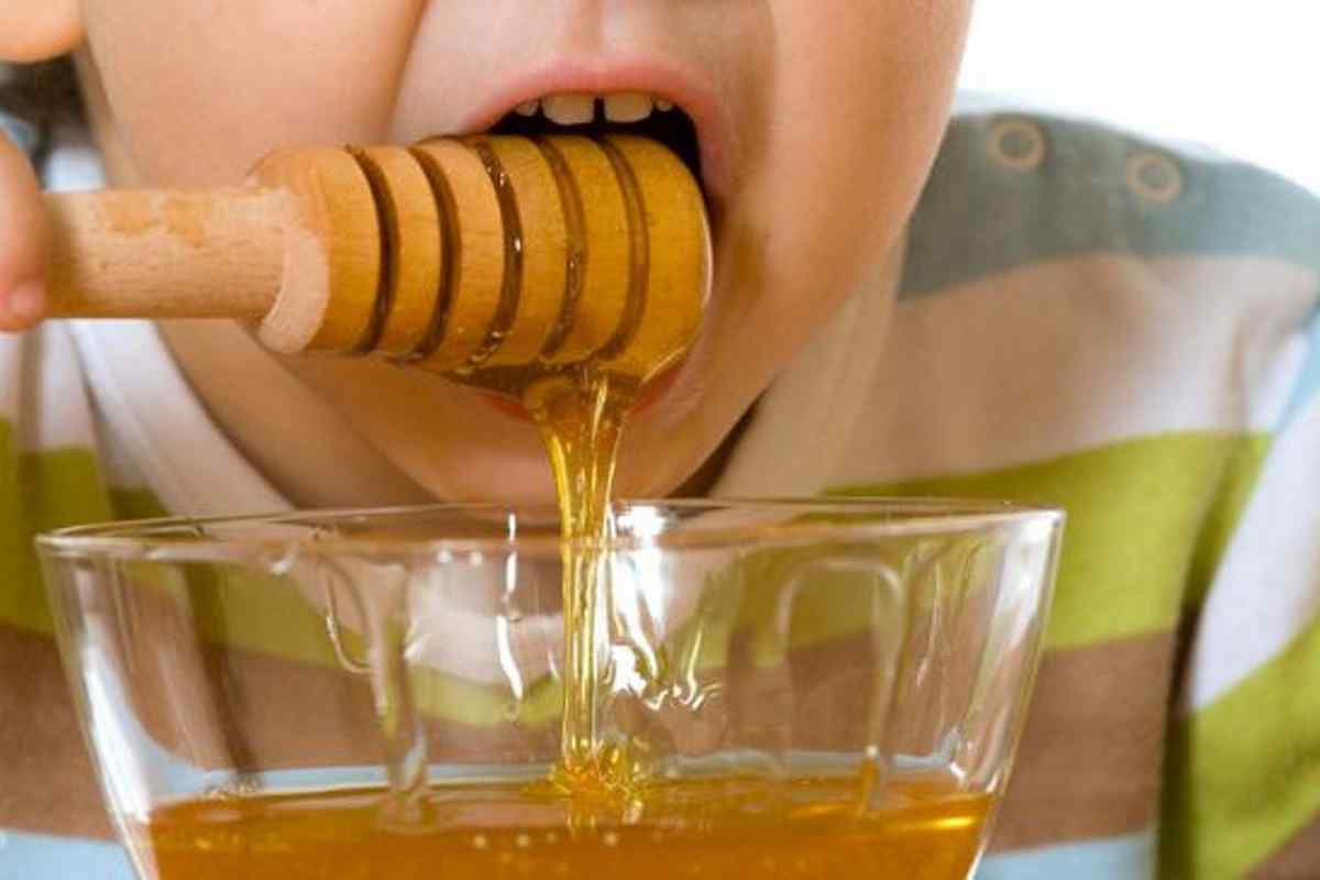 Як давати дітям мед