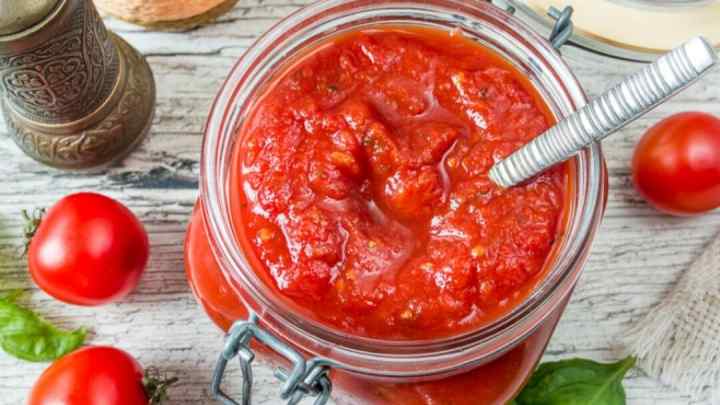 Як приготувати томатний соус на зиму