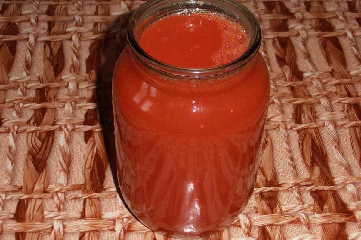 Смачний домашній томатний сік. Як приготувати?