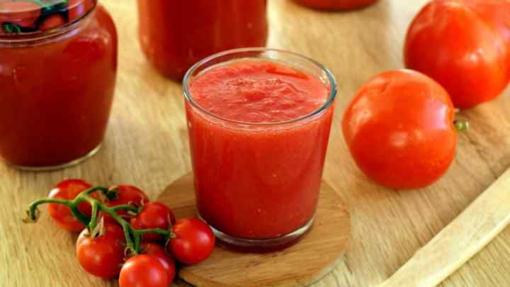 Як зробити томатний сік