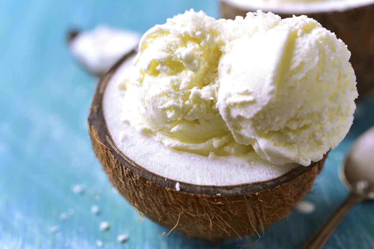 Як приготувати веганське морозиво з кокосом і фісташками