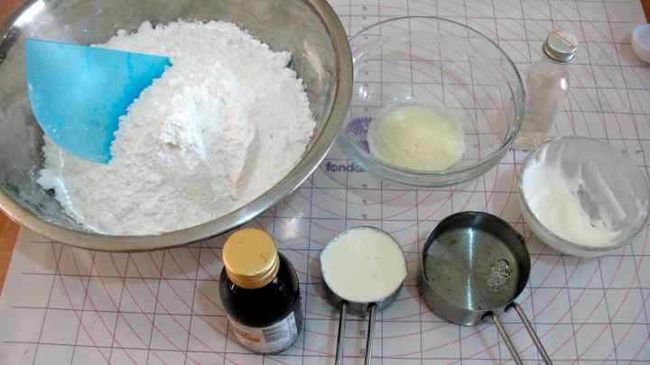 Як зробити цукрову мастику