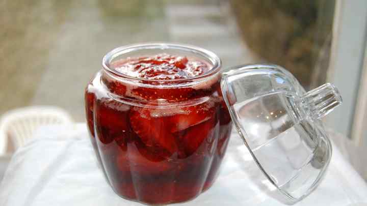 Варення з полуниці: як зварити його смачно