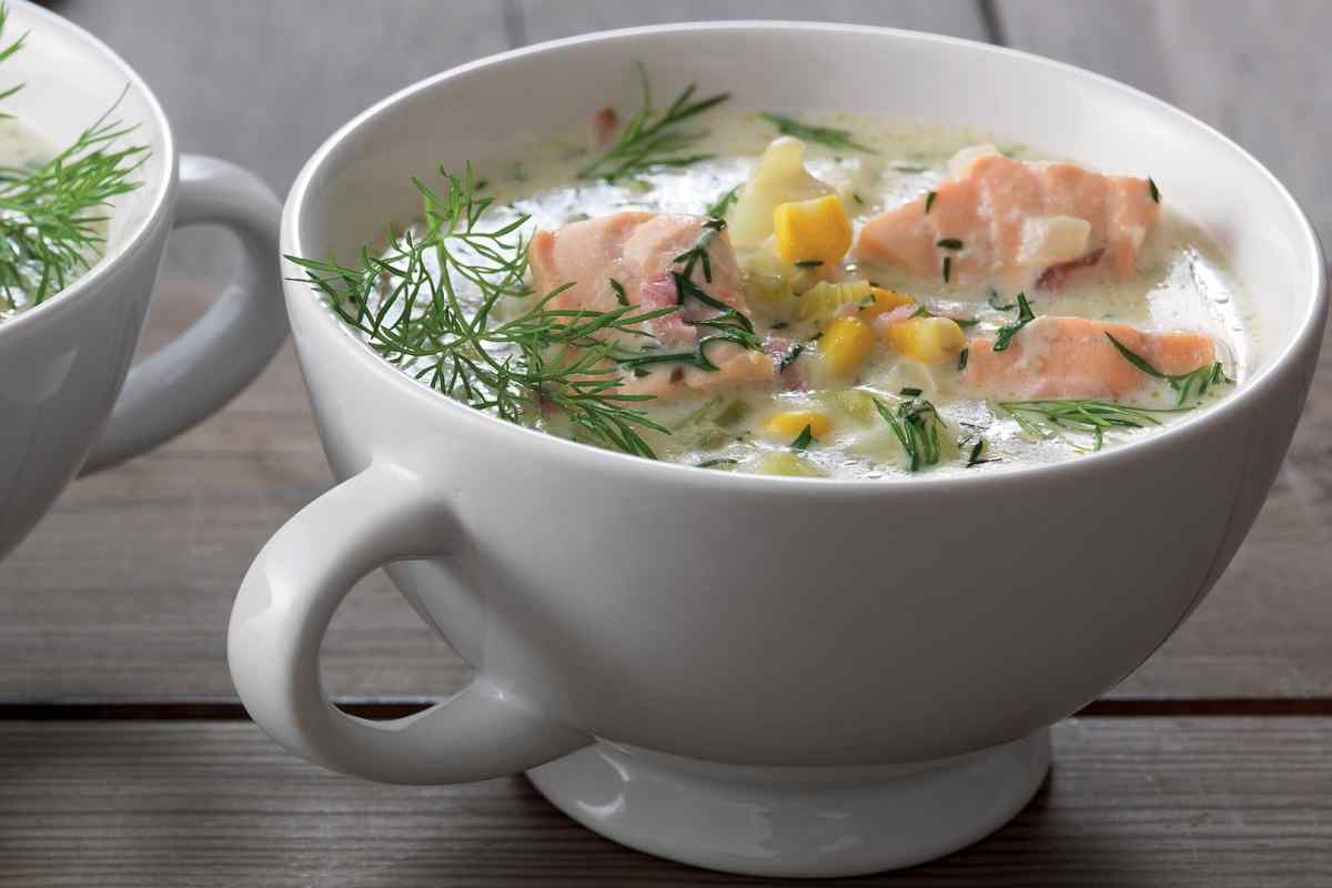 Суп з морепродуктів з білим вином