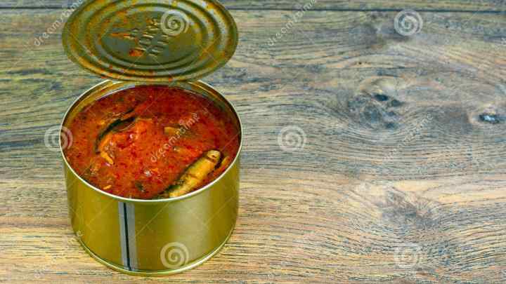 Як зробити консерви з риби в томаті