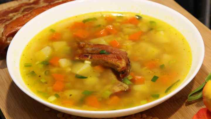Як приготувати суп з турецького гороху з корейкою