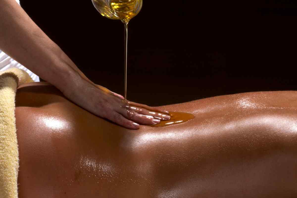 Як зробити масажне масло в домашніх умовах