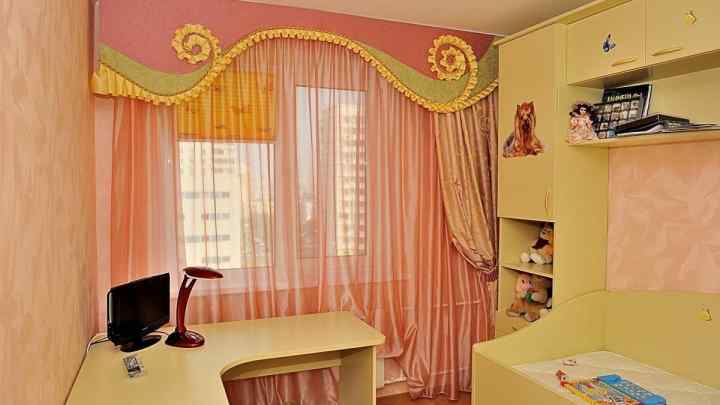 Фіранки в дитячу - яскрава прикраса кімнати
