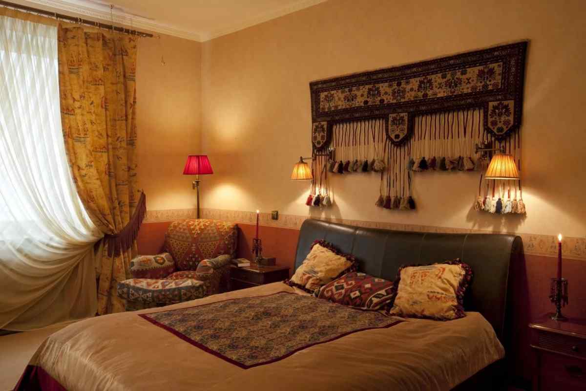 Спальня в індійському стилі: спальня, що заряджає позитивною енергією