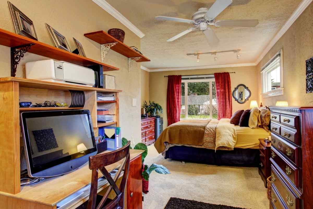 Як організувати простір у маленькій спальні