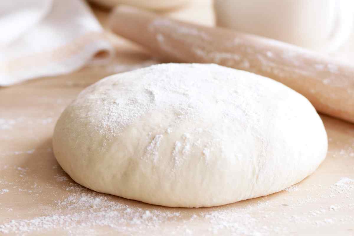 Як швидко приготувати дріжджове тісто на пиріжки