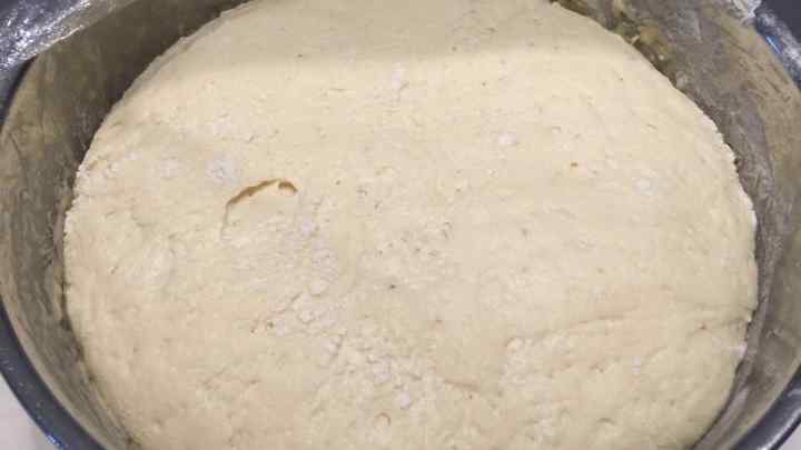 Як приготувати швидке тісто для несолодких пирогів