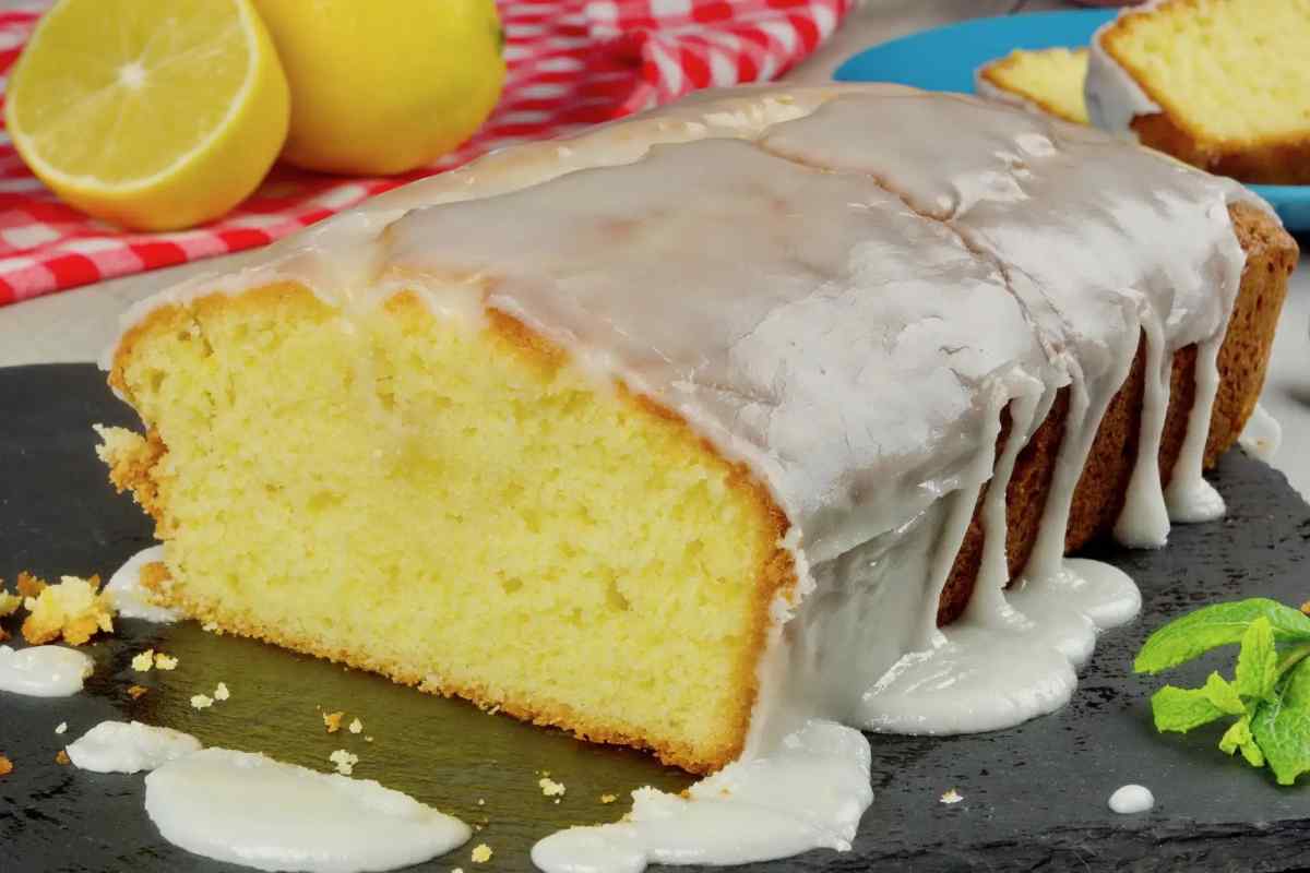 Як приготувати швидкий пиріг "Лимонний"