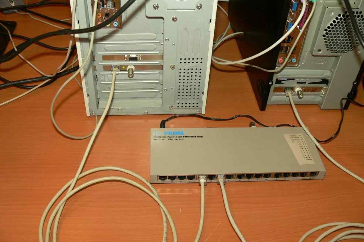 Як налаштувати одне з "єднання з інтернетом на двох комп" ютерах